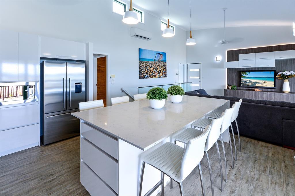 Casuarina Cove Apartments Гамільтон Екстер'єр фото
